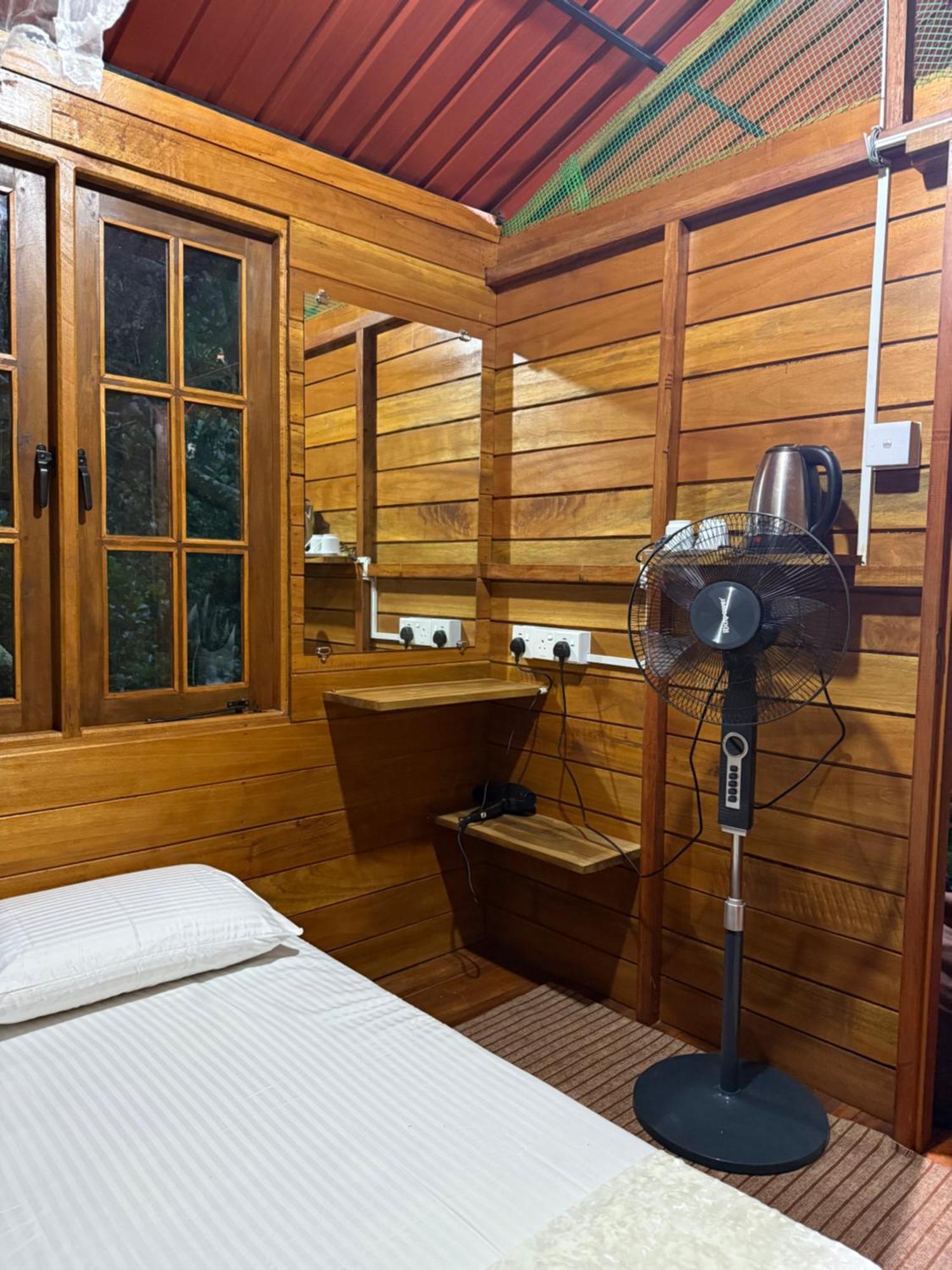 Ella Jungle Inn Homestay And Tree House Exterior foto